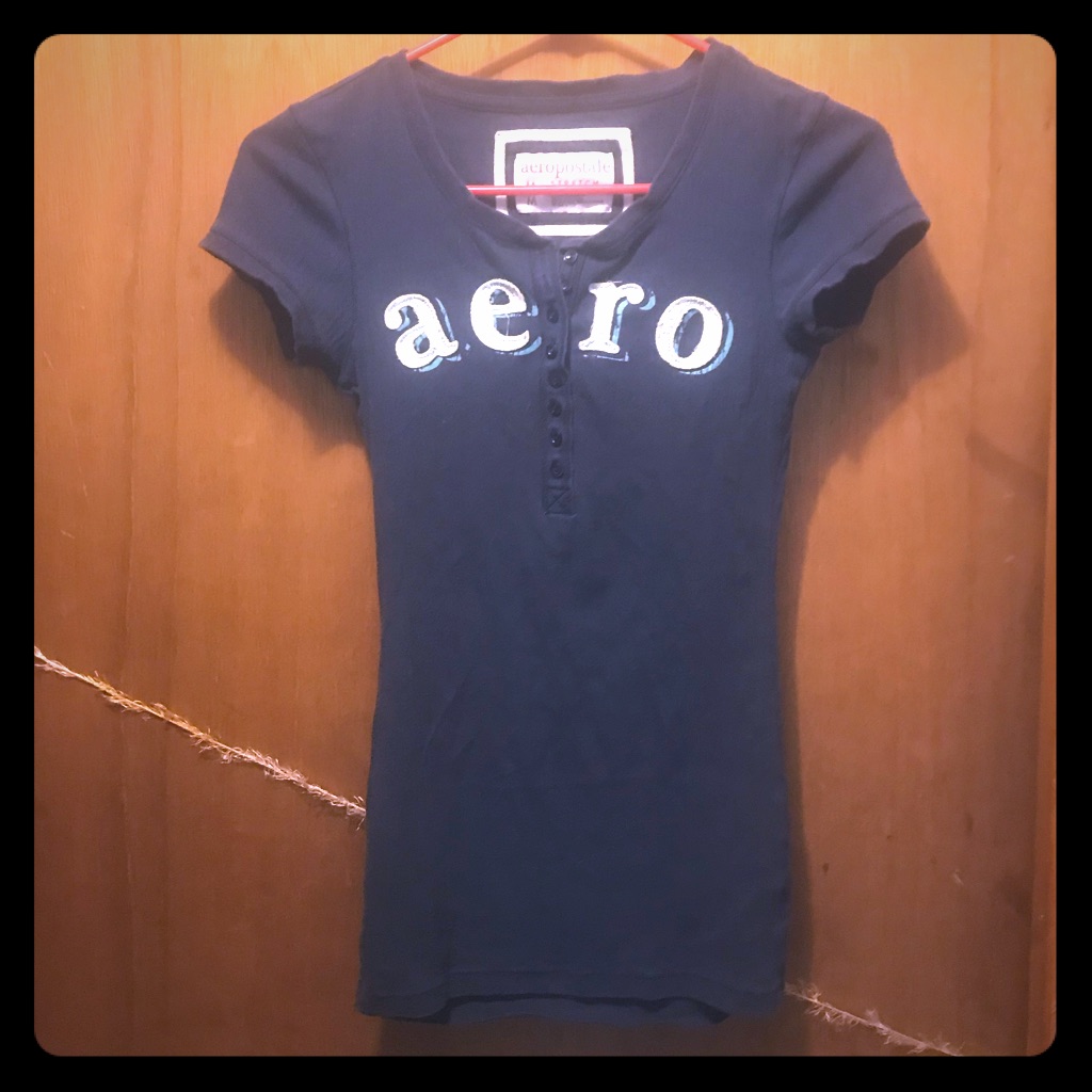 Aero Button Down